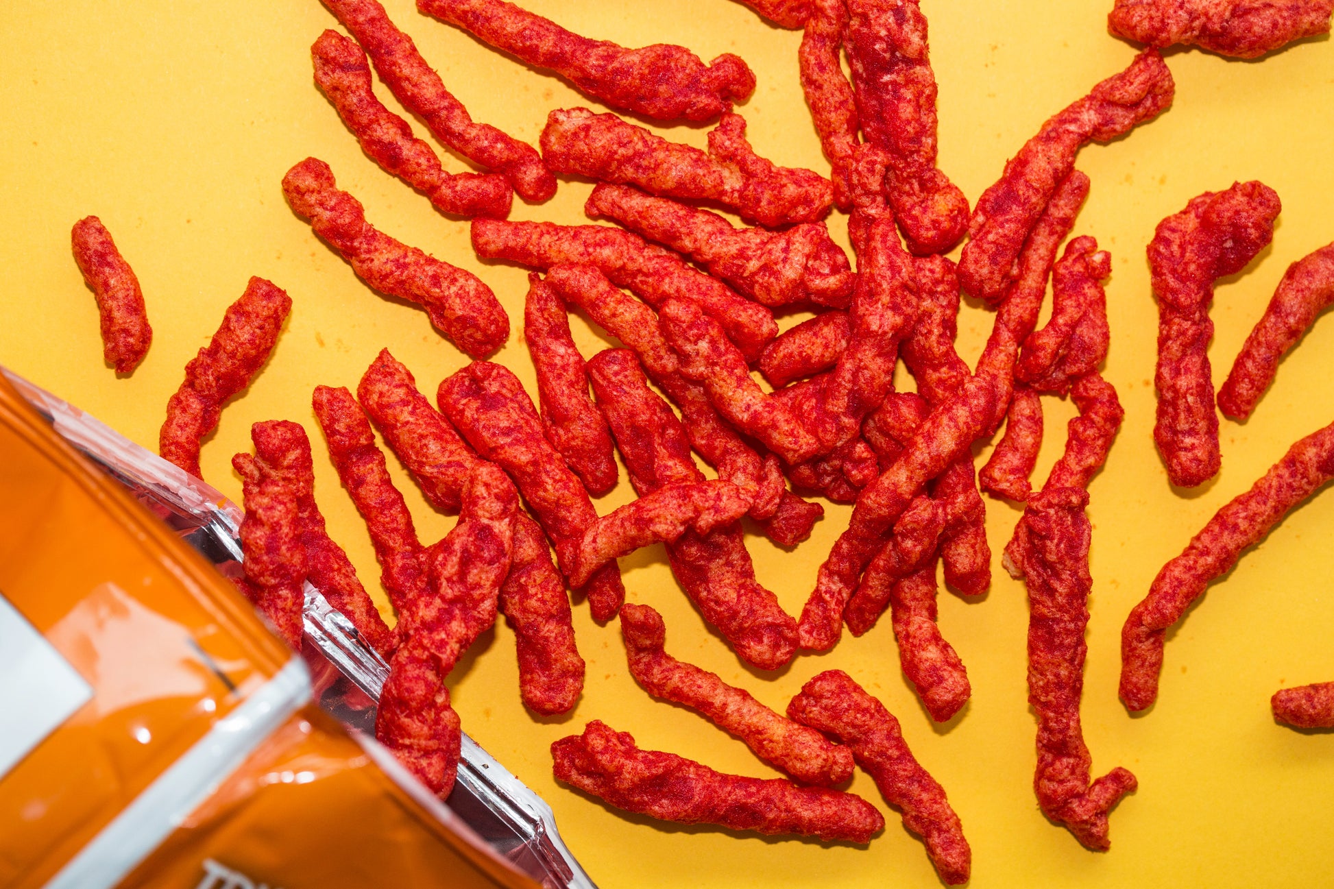 Cheetos Flamin Hot 145gr Mexican Snack POS - Dulceria Mexicana "El Toto"